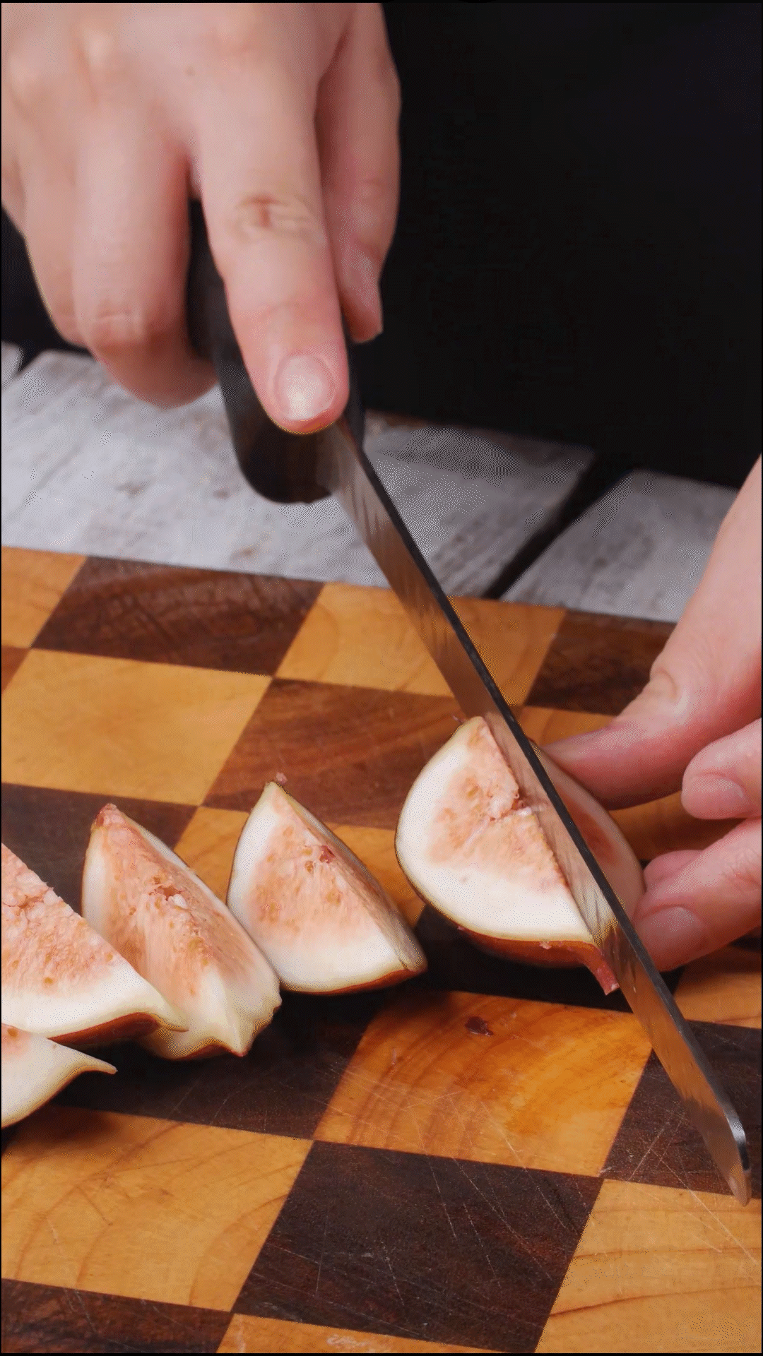 無花果洗凈改刀
